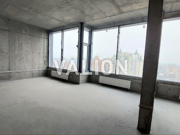 Видовий 3к пентхаус у будинку бізнес-класу вул. Січових Стрільців,44а в історичній частині Києва з терасою на даху