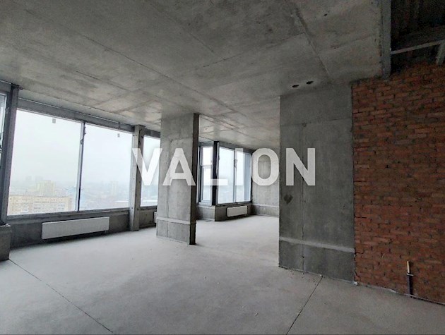 Видовий 3к пентхаус у будинку бізнес-класу вул. Січових Стрільців,44а в історичній частині Києва з терасою на даху