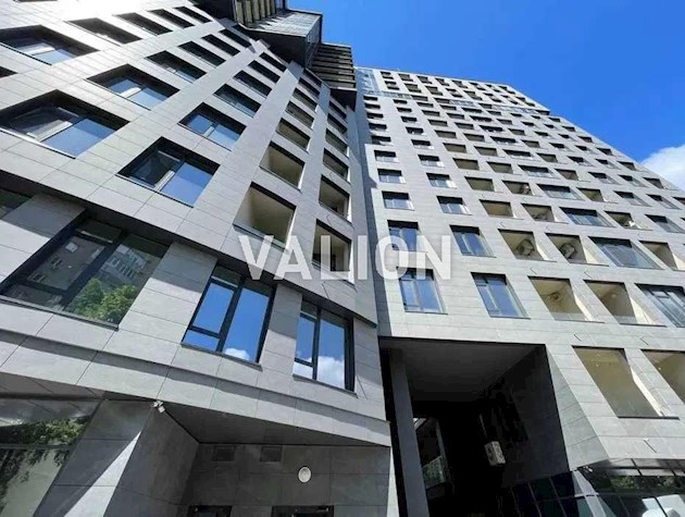 Видовий 3к пентхаус у будинку бізнес-класу вул. Січових Стрільців,44а в історичній частині Києва з терасою на даху