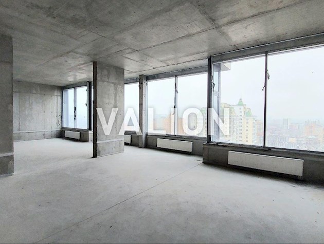 Видовий 3к пентхаус у будинку бізнес-класу вул. Січових Стрільців,44а в історичній частині Києва з терасою на даху