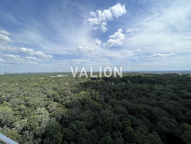 Продается 3-комнатная квартира в ЖК Теремки 84 кв.м.,Заболотного ул.