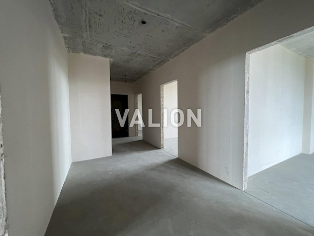 Продается 3-комнатная квартира в ЖК Теремки 84 кв.м.,Заболотного ул.