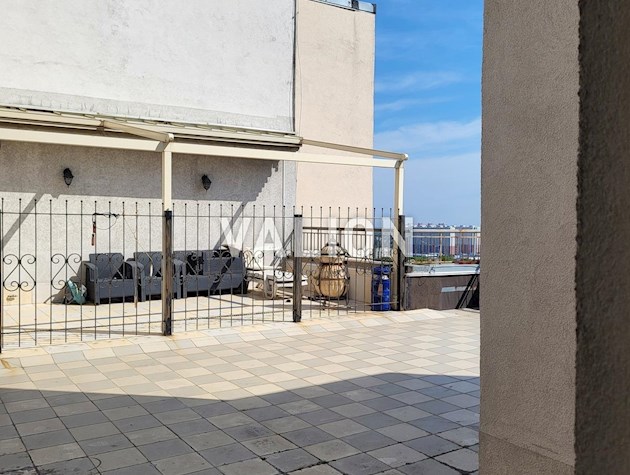 Продажа двохуровневого пентхауса в Подольском районе на Куреневке по адресу ПЕтропавловская 50Б.