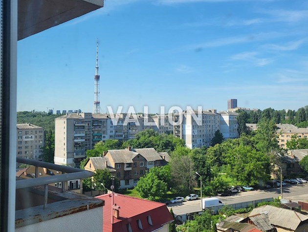 Продажа двохуровневого пентхауса в Подольском районе на Куреневке по адресу ПЕтропавловская 50Б.