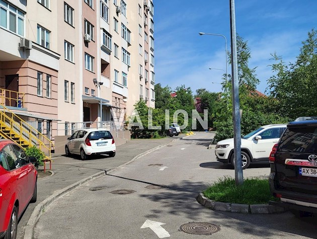 Продажа двохуровневого пентхауса в Подольском районе на Куреневке по адресу ПЕтропавловская 50Б.