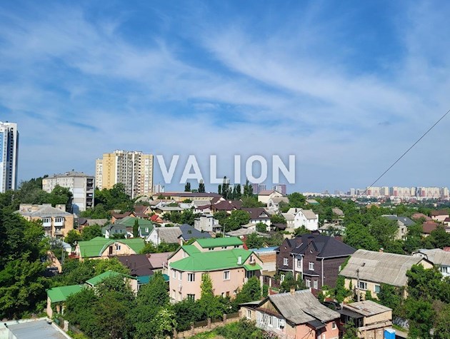 Продажа двохуровневого пентхауса в Подольском районе на Куреневке по адресу ПЕтропавловская 50Б.