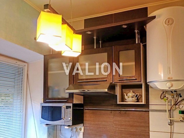 Продажа 2 комн. квартиры, ул. В.Котарбинского 10/12, центр.