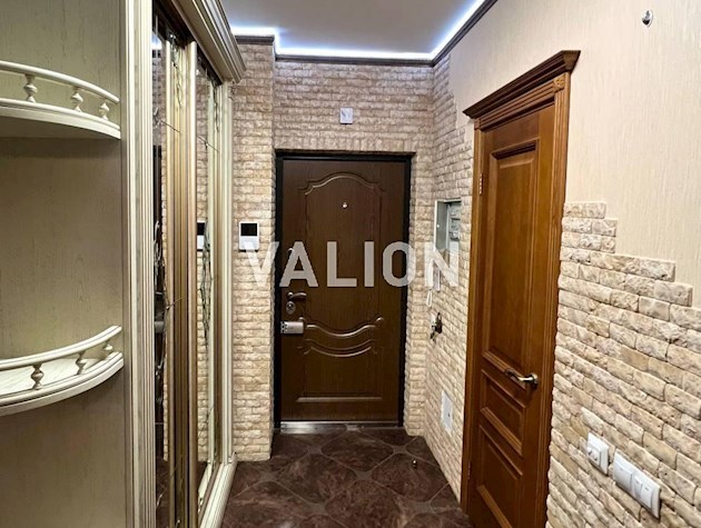 Продам 3-х кімнатну квартиру в ЖК Комфорт таун