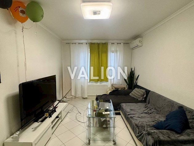 Продается 2-уровневая 2-х комнатная квартира, в Деснянском районе, Троещина, ул. Милославская 2