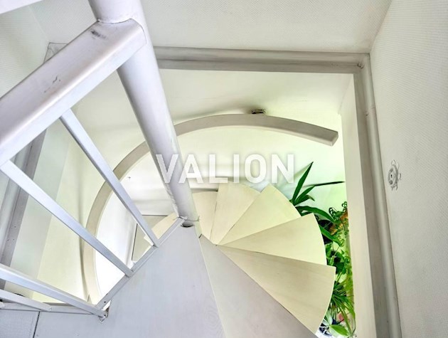 Продается 2-уровневая 2-х комнатная квартира, в Деснянском районе, Троещина, ул. Милославская 2