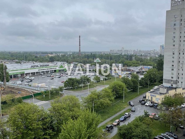 Прода 3 кімнатной квартири вул. Полярна 8г, Оболонський район.