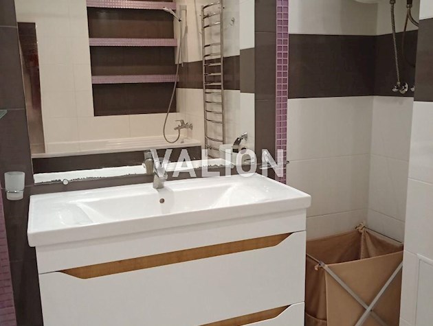 Продажа 3-к квартиры ул. Дмитриевская 75, Шевченковский район.