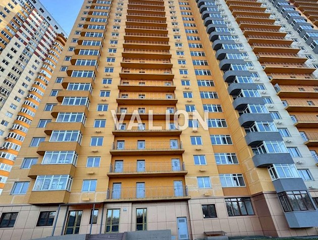 Продажа 3- х квартиры ул. Юрия Кондратюка 1