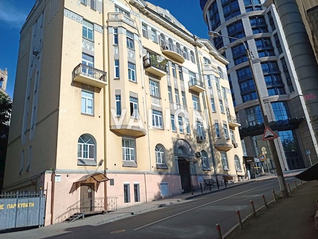 Продажа 5 комн. квартиры, ул. Круглоуниверситетская, 7, центр, Печерский район.