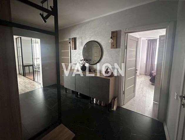 Продажа 3-к квартиры просп. Европейского Союза 41а