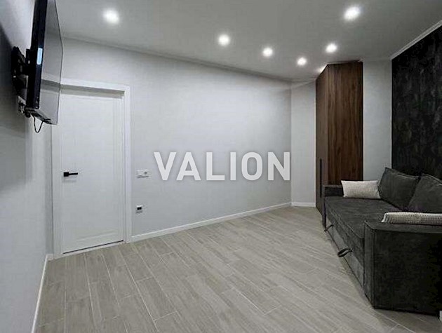 Продаж двокімнатної квартири по вул. Радистів 34д в ЖК Лісова Казка