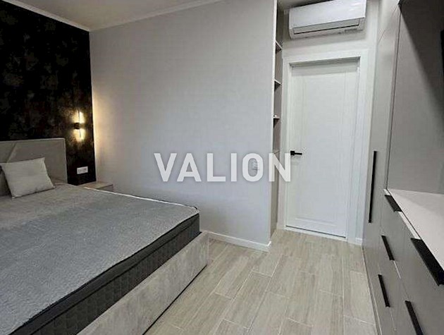 Продаж двокімнатної квартири по вул. Радистів 34д в ЖК Лісова Казка