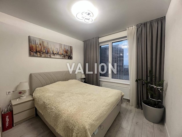 Продается 1-комнатная квартира, ЖК Метрополис, ул. Заболотного, 1Б