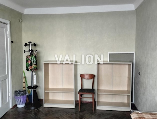 Продам 2к.квартиру пр.Отрадный, 40