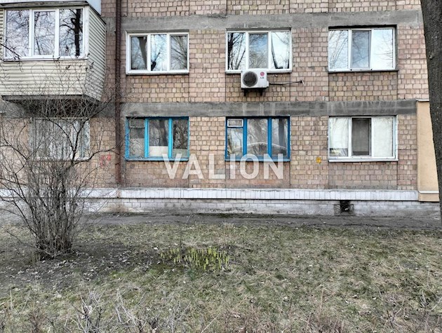 Продам 2к.квартиру пр.Отрадный, 40