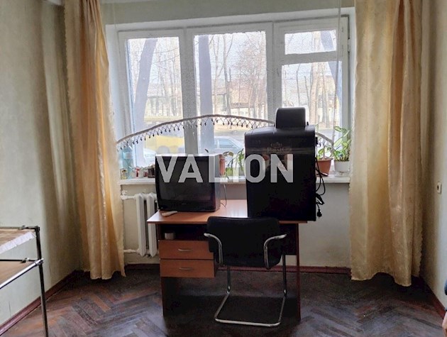 Продам 2к.квартиру пр.Отрадный, 40