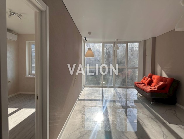 Продается современная 1-комнатная квартира ул.Осьмачки Тодося, 58а с новым ремонтом в новом доме! В квартире никто не жил!