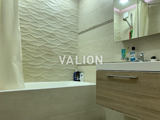 Продажа 3-х комнатной квартиры Кошица Александра ул.10/21