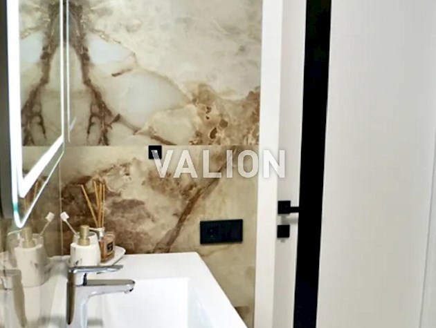 Продажа 3-к квартиры просп. Европейский Союза 51