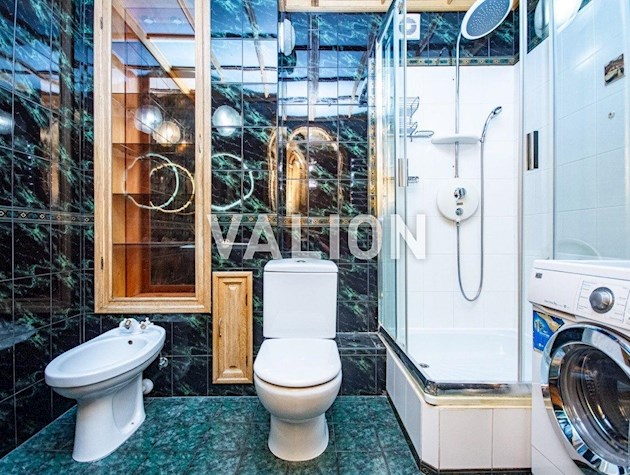 Дворівнева 4-кімнатна квартира на Позняках вулиця Драгоманова 17