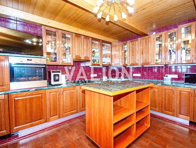 Дворівнева 4-кімнатна квартира на Позняках вулиця Драгоманова 17