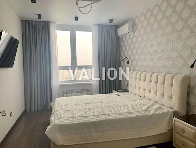 Продаж 2-к квартири вул. Драгоманова 10