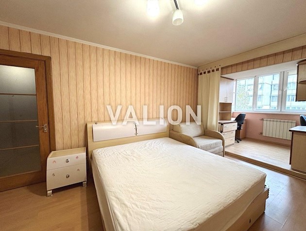 Продажа: 3к квартира с современным ремонтом ул. Нежинская 10 Соломенский район