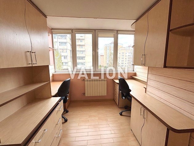 Продажа: 3к квартира с современным ремонтом ул. Нежинская 10 Соломенский район