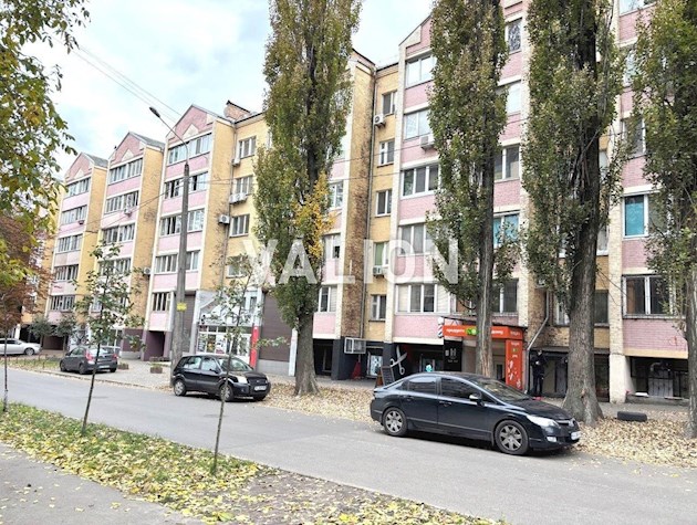 Продажа: 3к квартира с современным ремонтом ул. Нежинская 10 Соломенский район