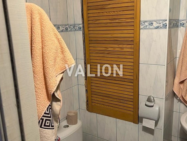 Продаж 2-кімнатної квартири по вул. Липківського (Урицького), 32