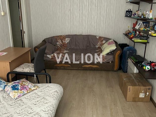 Продаж 2-кімнатної квартири по вул. Липківського (Урицького), 32