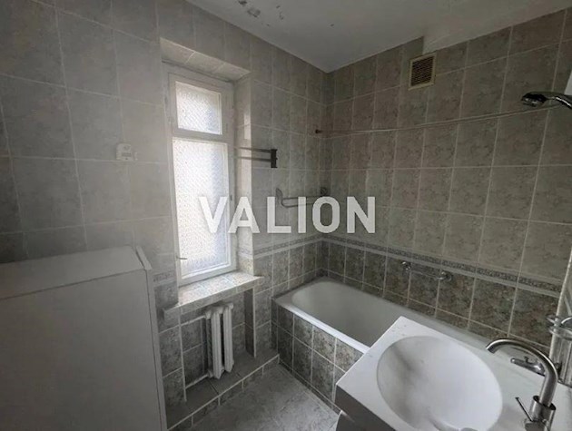 Продаж 3-к квартири вулиця Шовковична 29