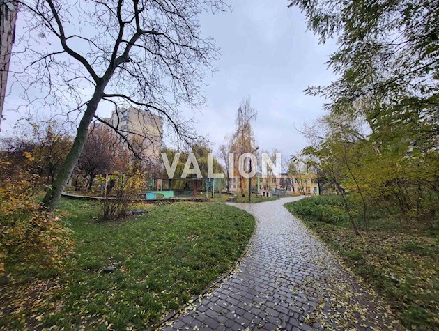 Продажа 3 комнатной квартиры 72м2 Европейского Союза 17Б