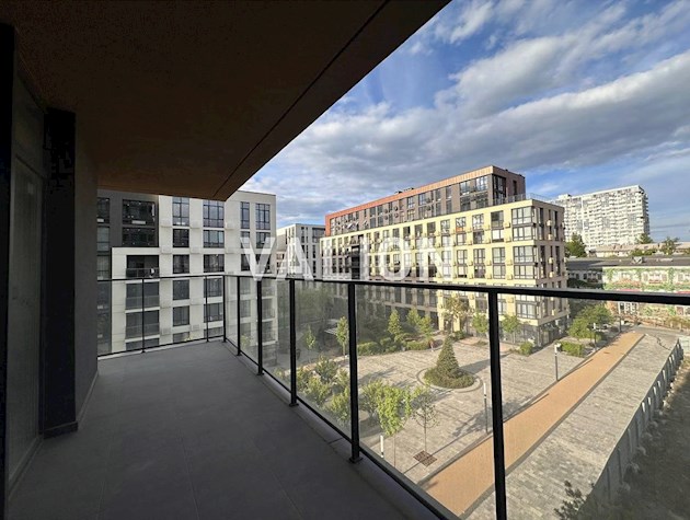 Продажа 3-комнатной квартиры в ЖК «Файна Таун» – ул. Салютная, 2