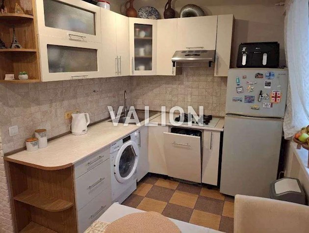 2к. квартира, ул. Ольжича 11, метро Дорогожичи