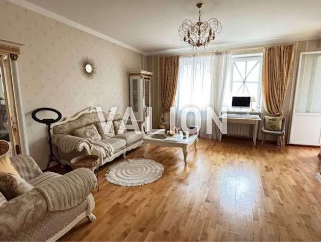 Продажа 4-комнатной квартиры пр. Владимира Ивасюка 10а