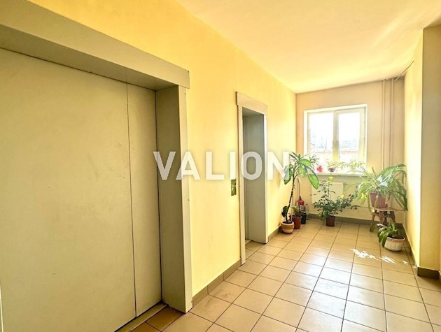 Продажа 3-к квартиры в Оболонском районе, ул. Автозаводская 29-а