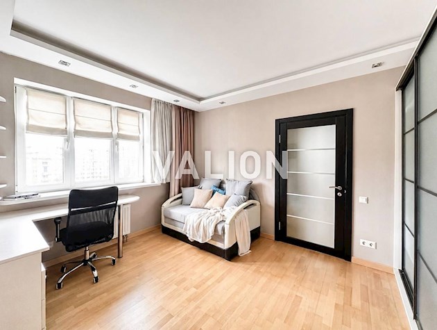 Продажа 3-к квартиры в Оболонском районе, ул. Автозаводская 29-а