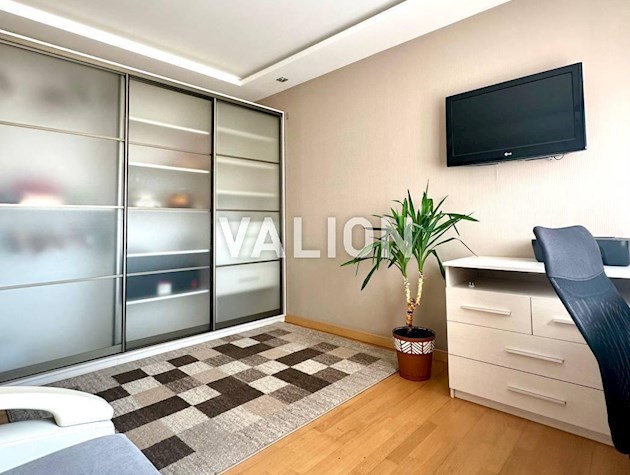 Продажа 3-к квартиры в Оболонском районе, ул. Автозаводская 29-а