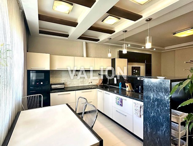 Продажа 3-к квартиры в Оболонском районе, ул. Автозаводская 29-а