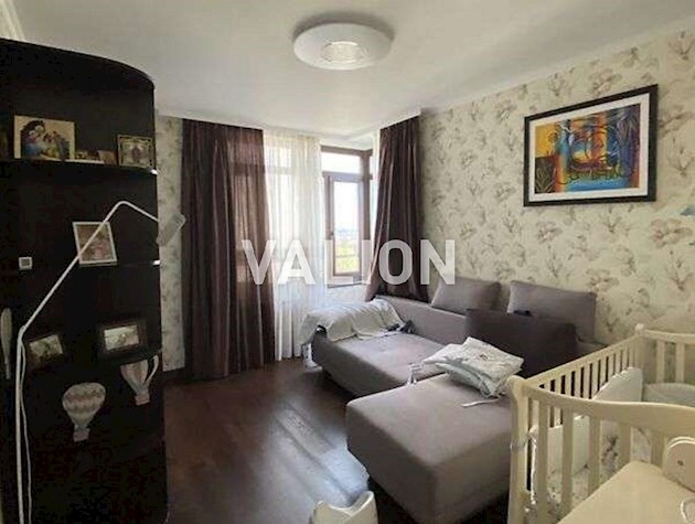 Продаж 3-кімнатної квартири на просп.Науки, 80а/73