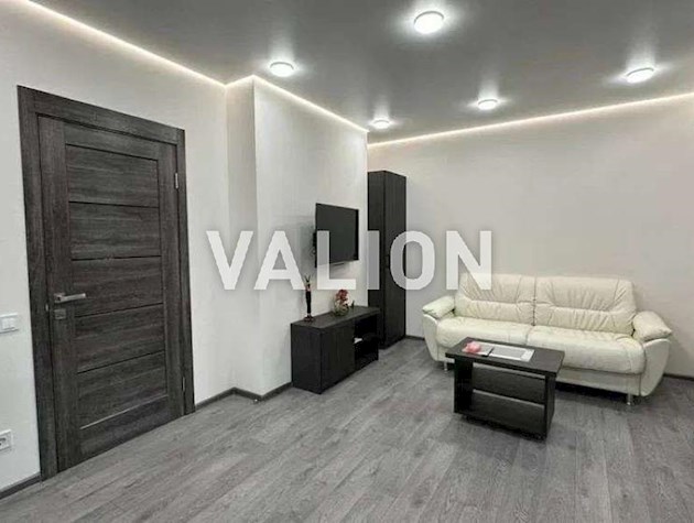 Продаж 3-к квартири просп. Любомира Гузара 13