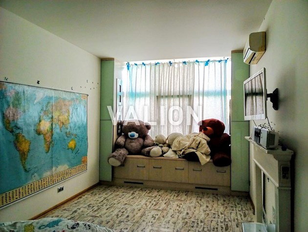 Продаж 3-к квартири вул. Саксаганського 121