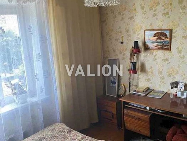 Продается 2-комнатная квартира на ул. Закревского, 5а