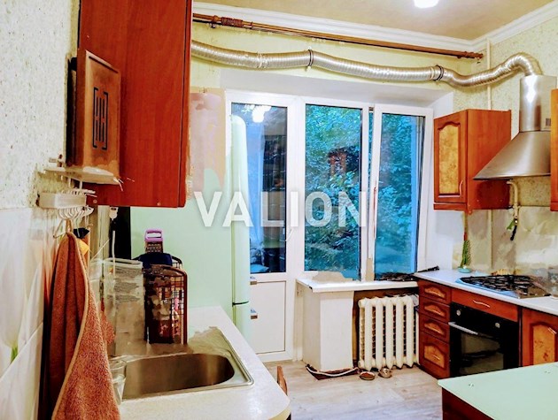 Продажа 2 комнатной квартиры, сталинка, ул. Владимира Винниченко, 20 в центре. Шевченковском районе.